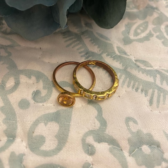 Two Gold Tone Rings - Picture 2 of 2
